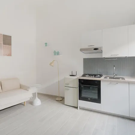 Guesthost - Patio Varesina Μιλάνο