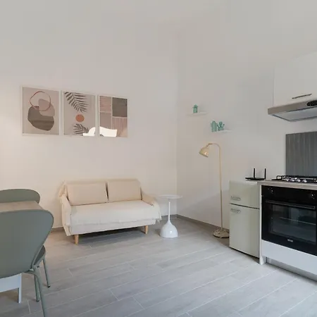 Διαμέρισμα Guesthost - Patio Varesina *