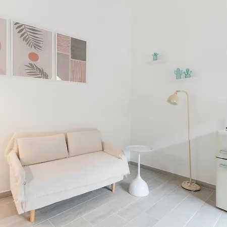 Guesthost - Patio Varesina Μιλάνο